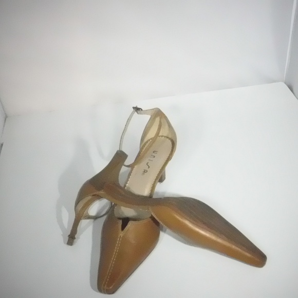 Unisa Tan Pointy Toe  Sling  2 1/2 inch Heel 8B - Picture 5 of 5